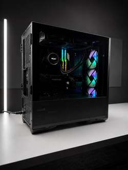 Mid-range gaming PC (XFX Radeon RX 6700 10GB)