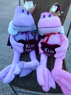 Frogs King and queen couple. Huge!!