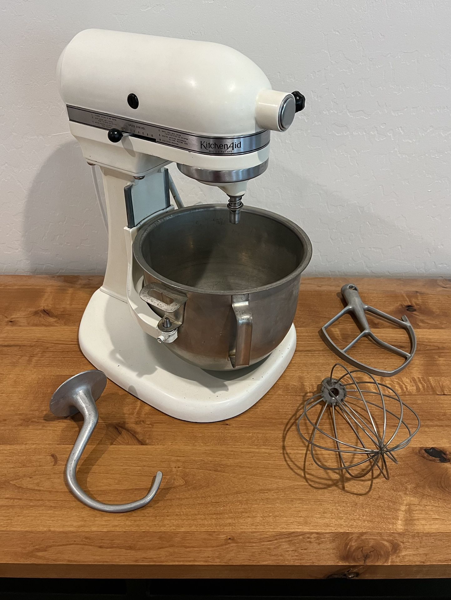 Stand Mixer Lift for Sale in San Marcos, TX - OfferUp