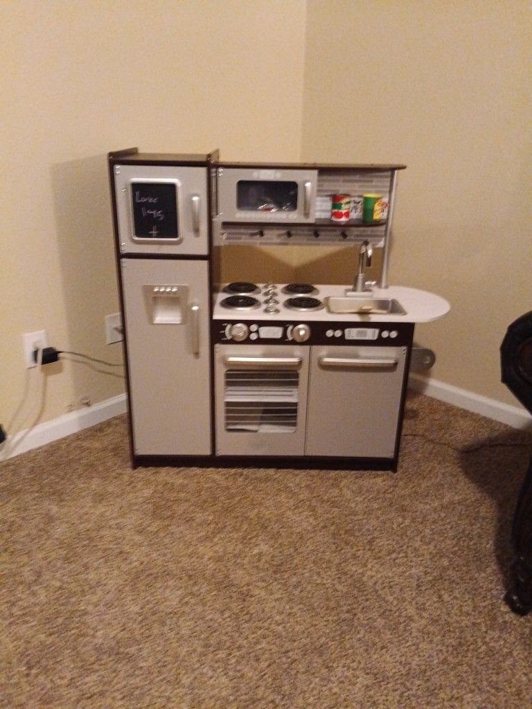 Kids Kitchen