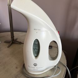 Deluxe Clothes Steamer