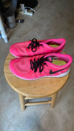 Nike Free 5.0 Sneakers Womens Size 9 Pink  Running Shoes 