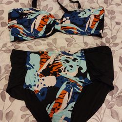 New Beautiful Bathing Suit Size 3XL. SEE PHOTOS.  CASH PICKUP ONLY 