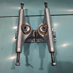 Independent Trucks 159 Skateboard Trucks 