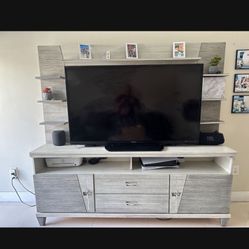 TV Stand 80”