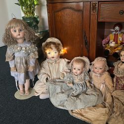 Old Dolls 