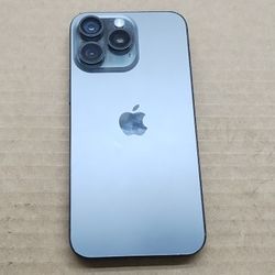15 Pro Max 256Gb Battery 🔋%87 For At & T Or Cri cket With Charger Included 