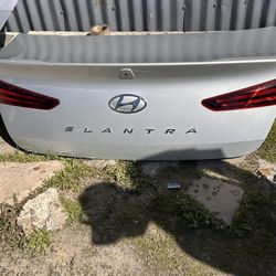 2019-2020 HYUNDAI ELANTRA TRUNK 👉👉ASK FOR PRICE 