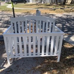 Baby Bed And Changing Table