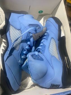Air Jordan 5 Retro UNC University Blue Authentic Size 9.5 like new