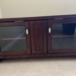 Console/Entertainment Center