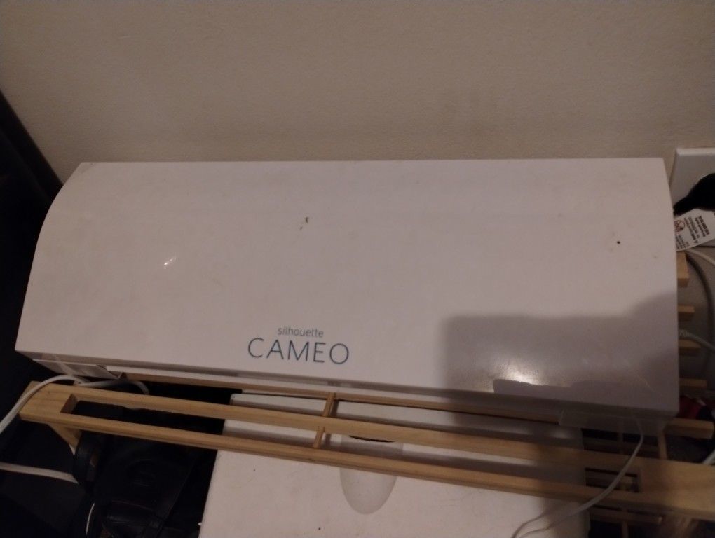 Silhouette Cameo 3