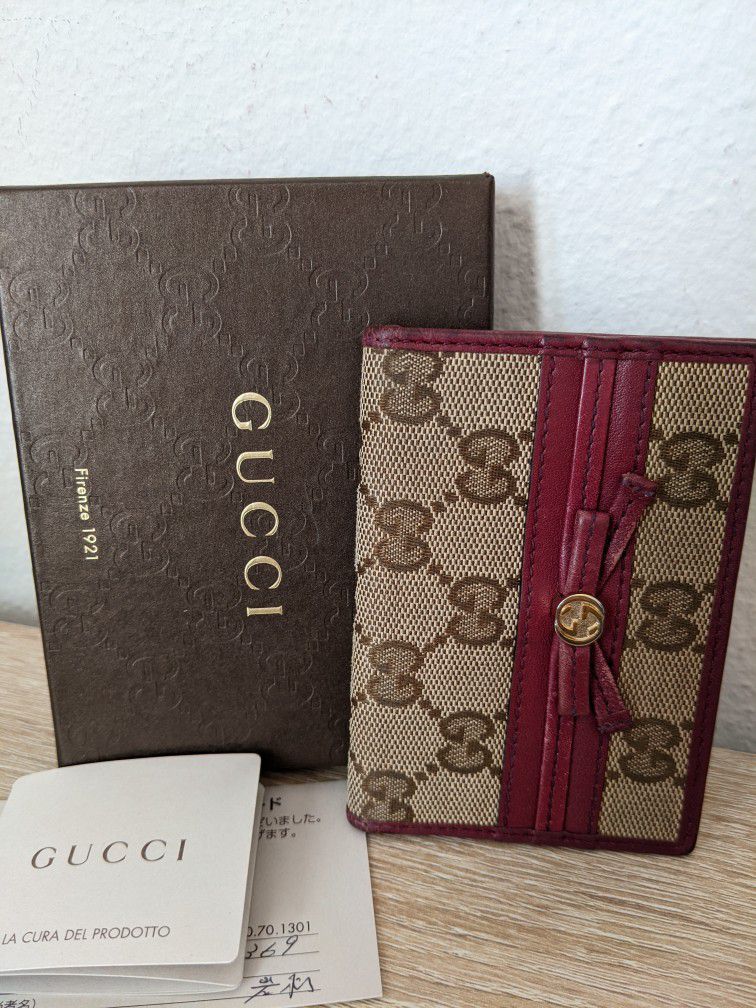 Authentic Gucci Leather Card Holder Case