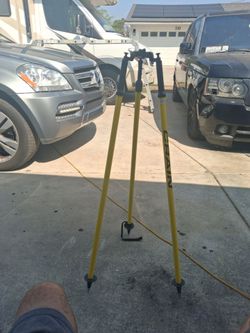 Crain surveying thumb release bipod