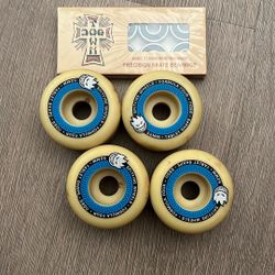 Spitfire Formula Four 52mm With Bearings 