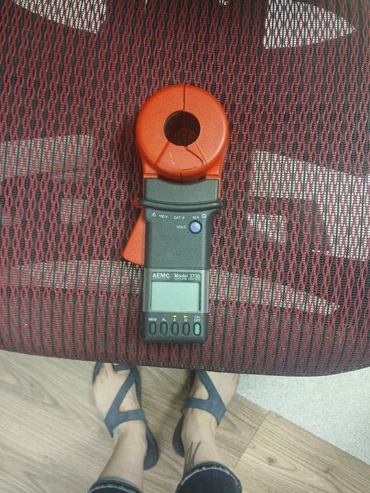 AEMC GROUND TESTER