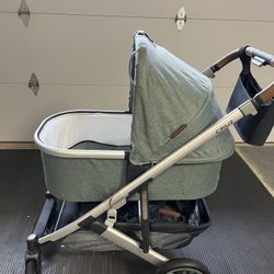 UPPAbaby Deluxe Stroller With Bassinet