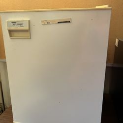 small refrigerator 