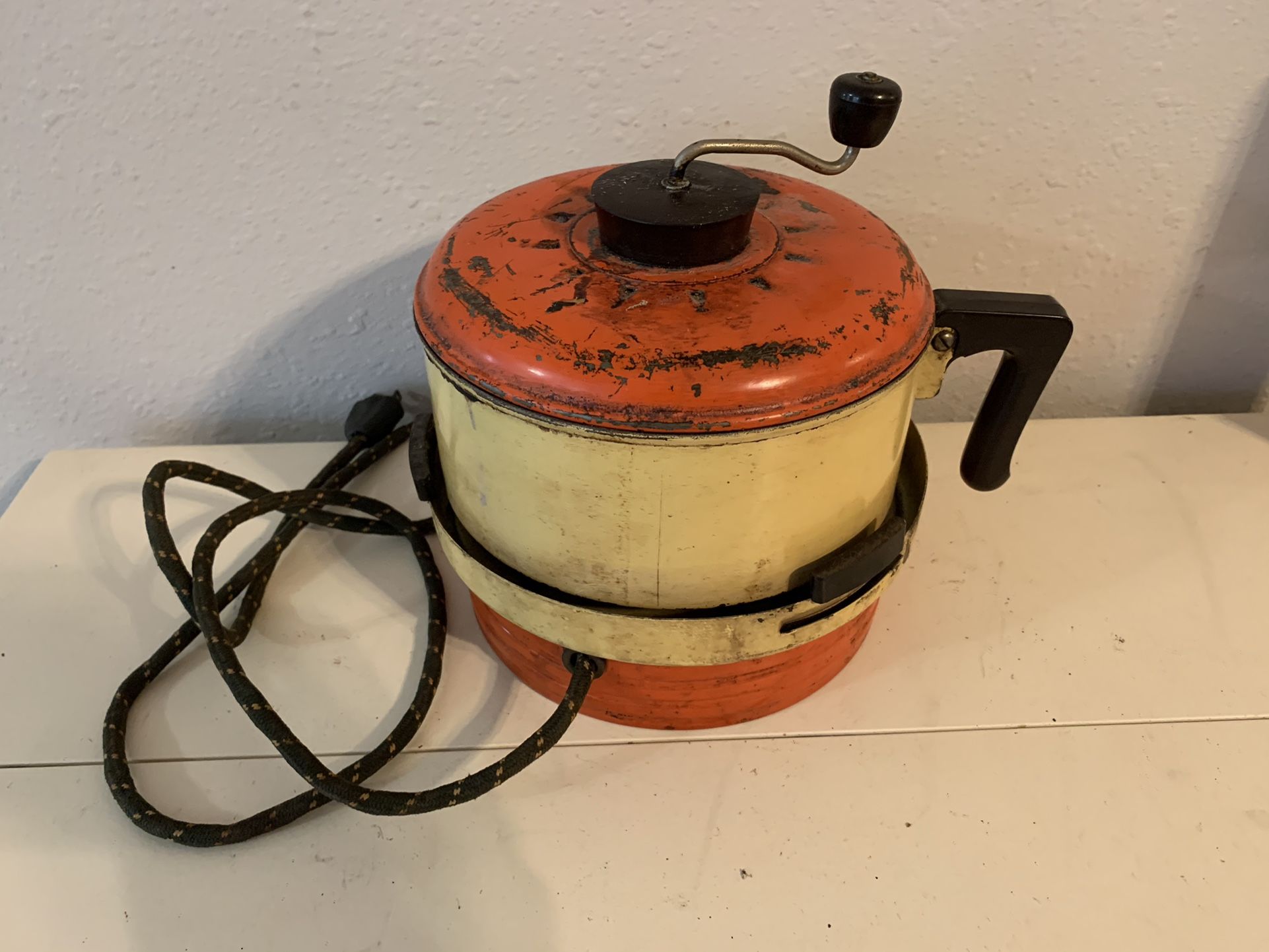 VIntage Electric Popcorn Popper Yellow with Cord Working