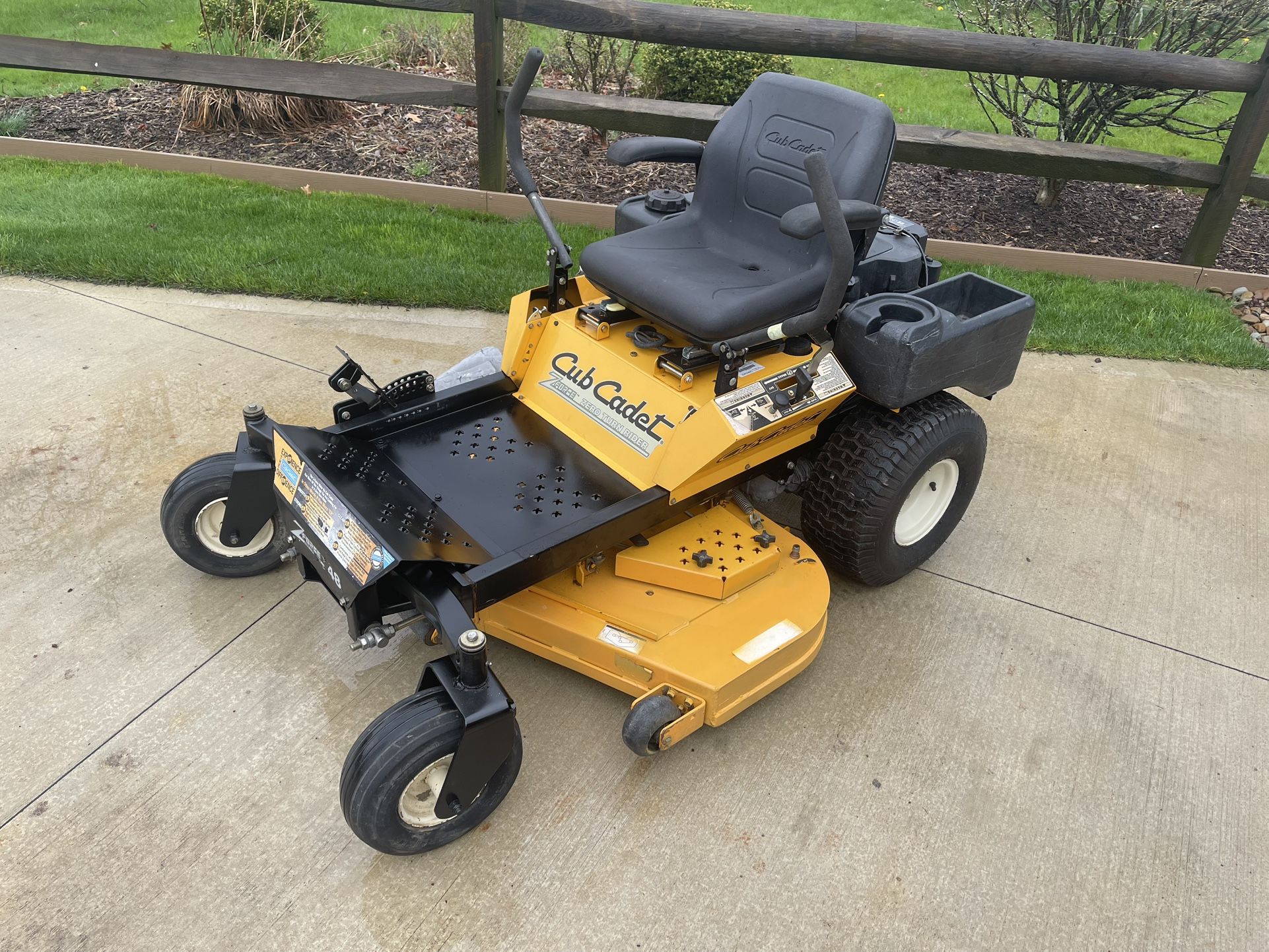 Zero Turn Mower Commercial Cub Cadet