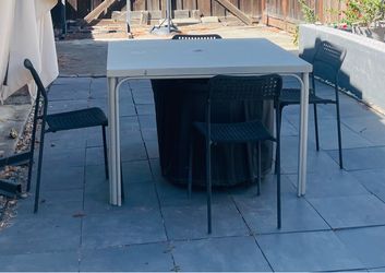 Outdoor table