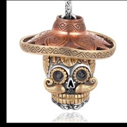 Sombrero Skull Pendant 
