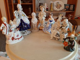 Various collectable figurines