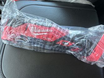 Milwaukee M18 Fuel Oscillating Multi-tool