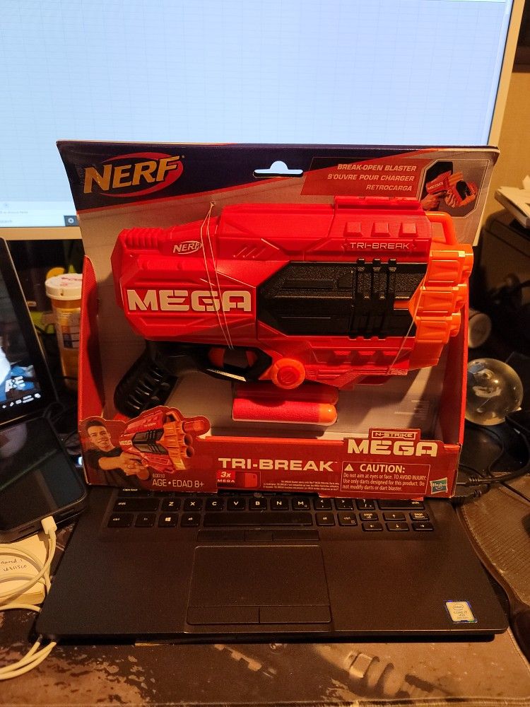 Nerf  Mega Tri Break Gun New In Box