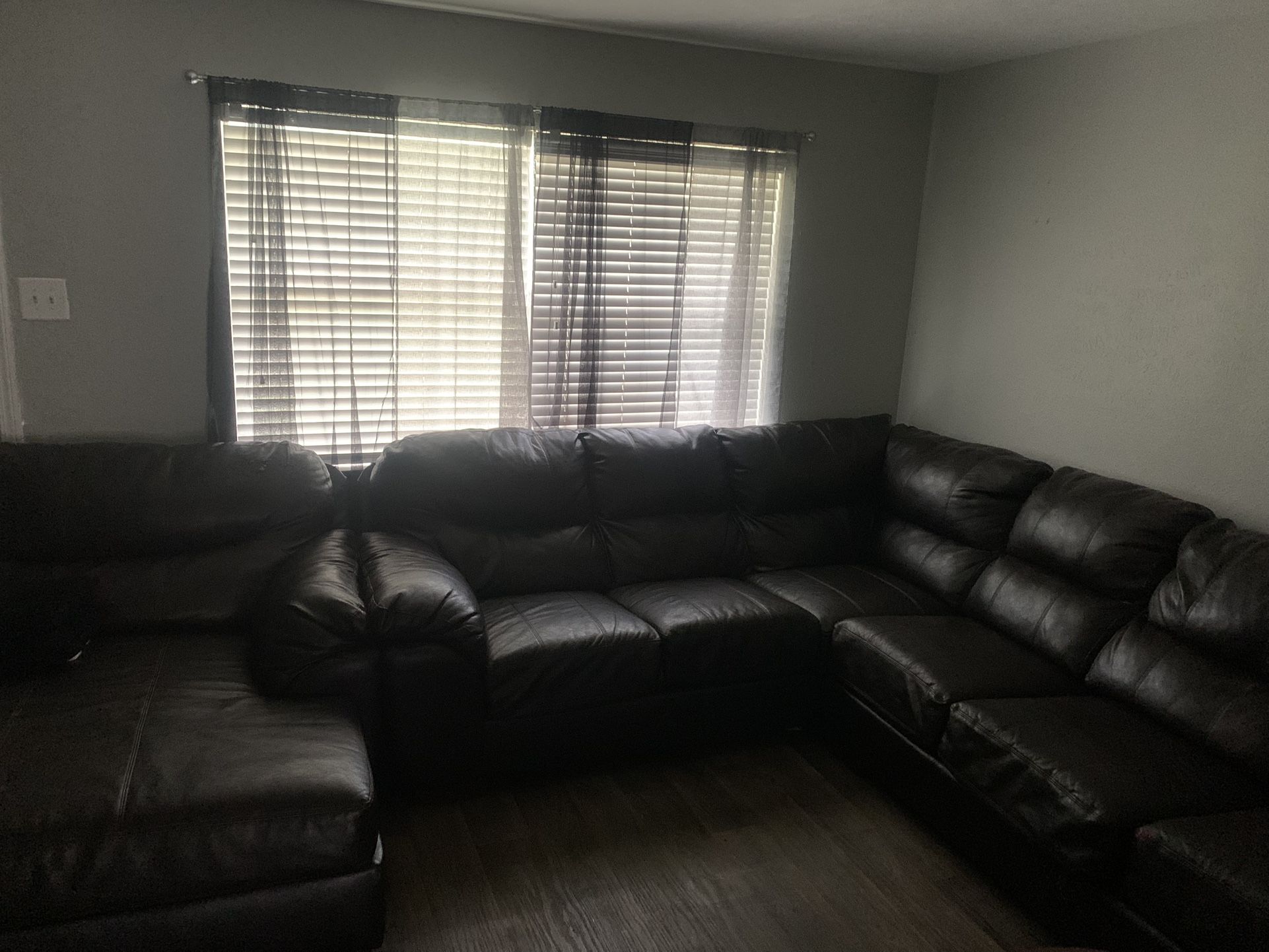 Furniture / Full length wrap around/ 300/ Brown Leather