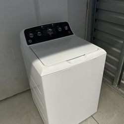 GE High Efficiency Medium Top-Load Washer ( White )