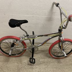 GT Clone Freestyle Bike 