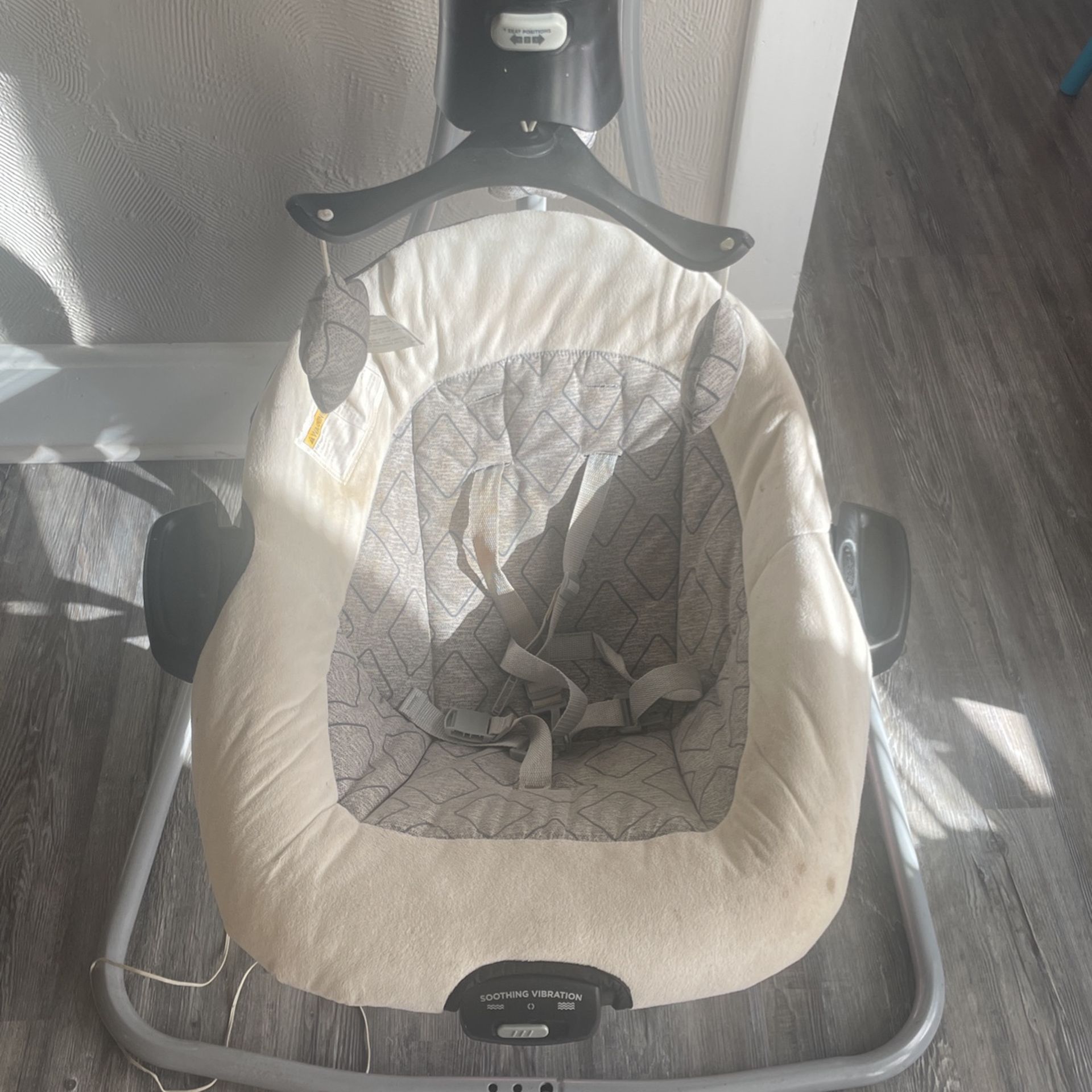 baby swing.