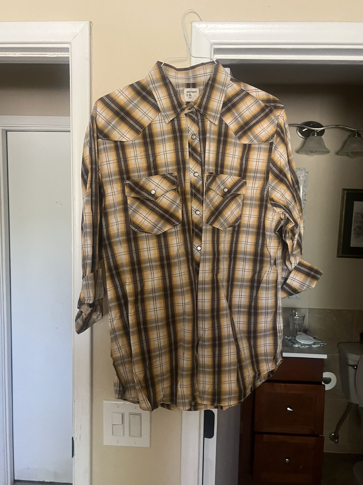 Old Navy Brown Plaid Shirt w/Pearl Snaps