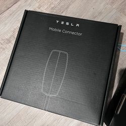 Tesla Mobile Connector