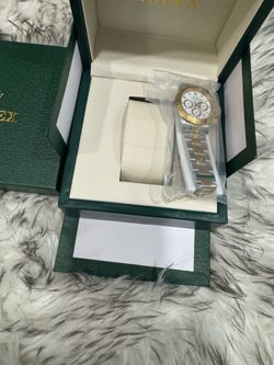Elegant watch