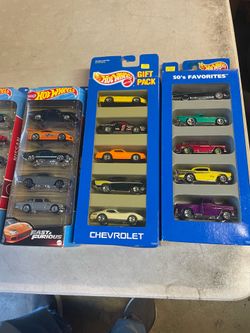 Hot Wheels five car gift packs