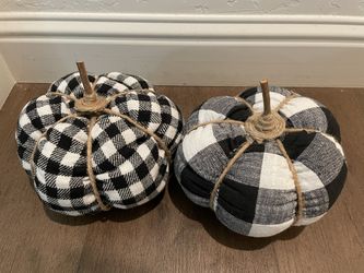 Plump Plaid Pumpkins (2)