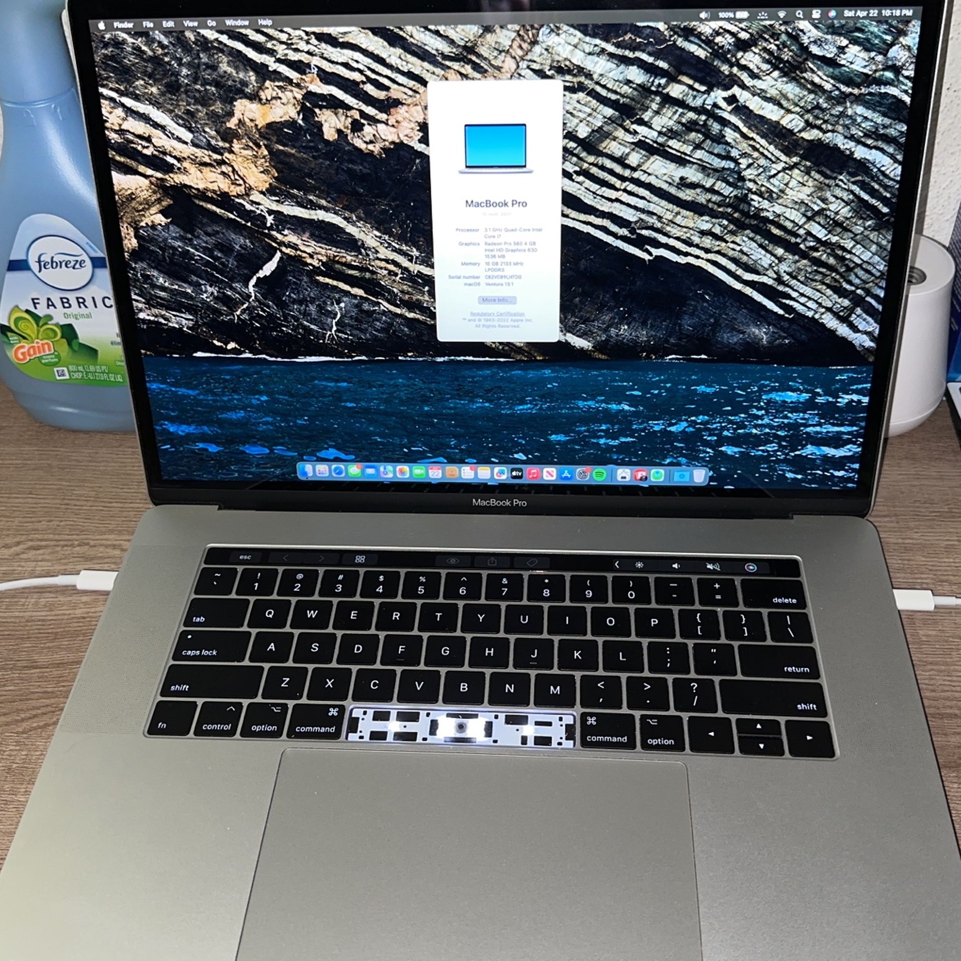 2017 Apple MacBook Pro 15 Inch