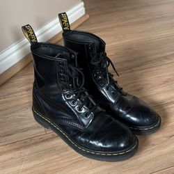 Black doc Martens, Men’s 9, Women’s 10.5