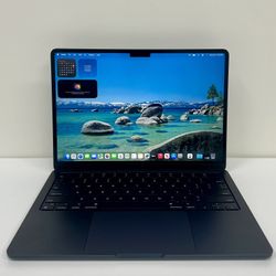 2022 Apple 13.6-inch MacBook Air with Apple M2 chip - 8GB Ram 256GB SSD