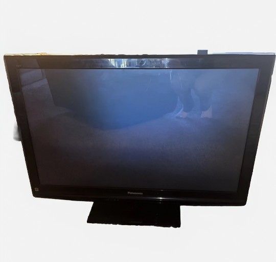 Panasonic Viera 42" Plasma HDTV Model TC-P42C2
