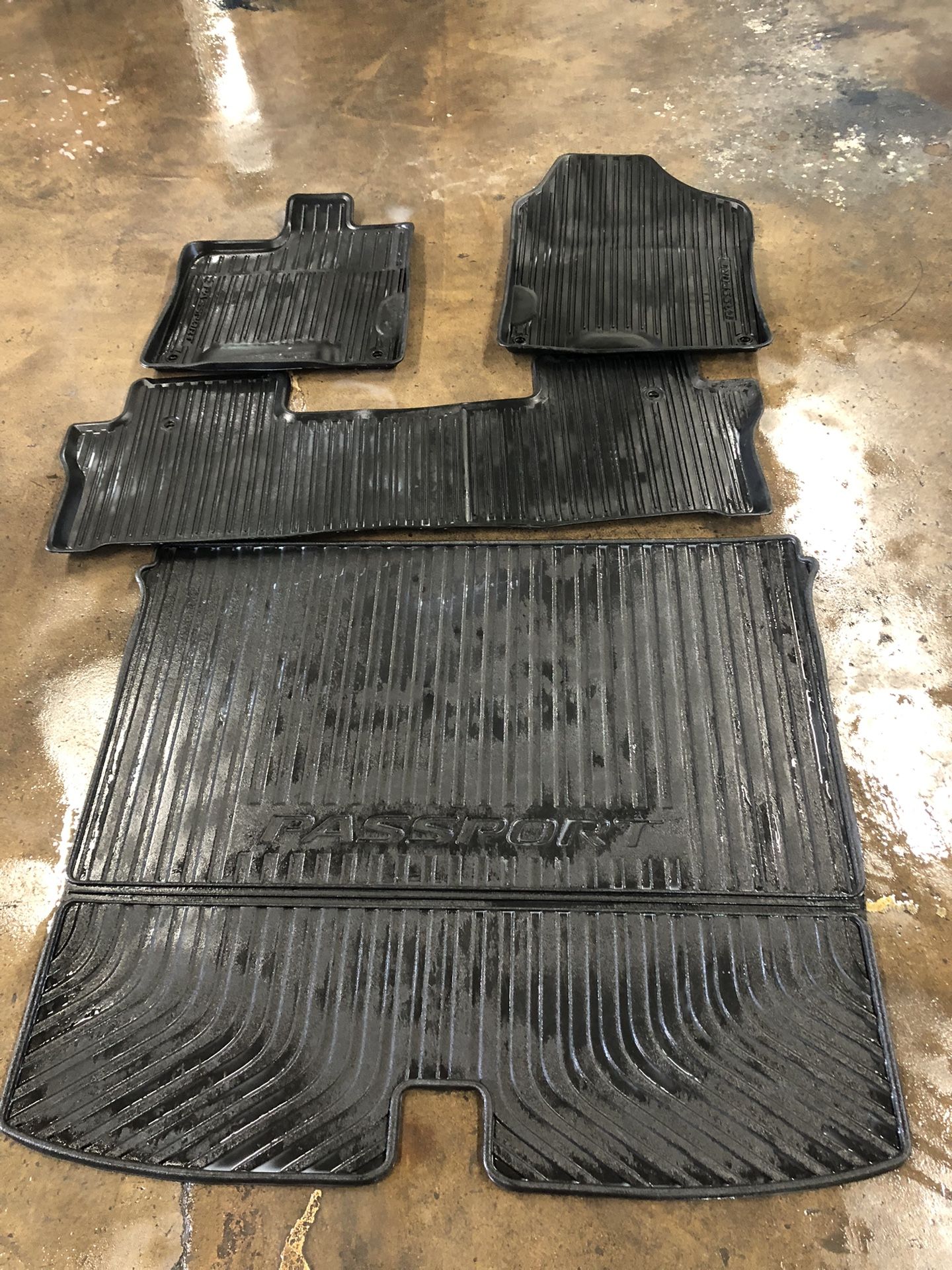 Factory Rubber Matts 19 Honda Passport