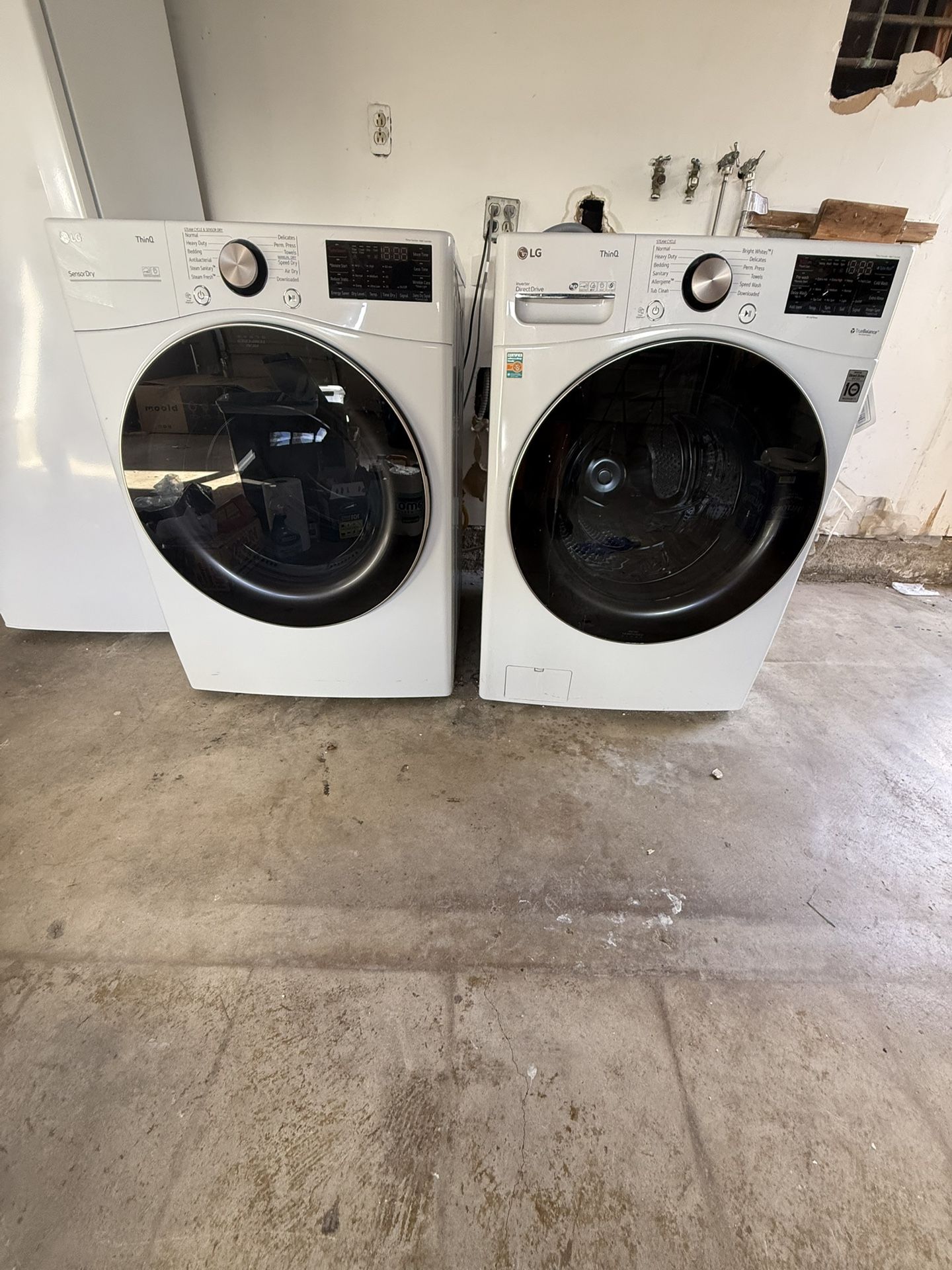 LG Washer And dryer Set