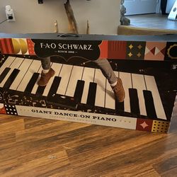 Fao Schwarz Giant Dance On Piano 