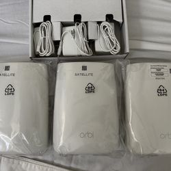 Orbi Mesh WiFi Router System, Router and 2 Satellites New