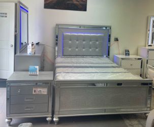 New 4pc bedroom set in box buy now pay later $39 down