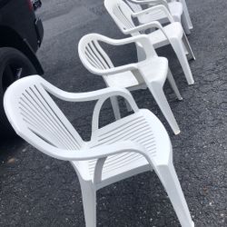 5 Plastic chairs