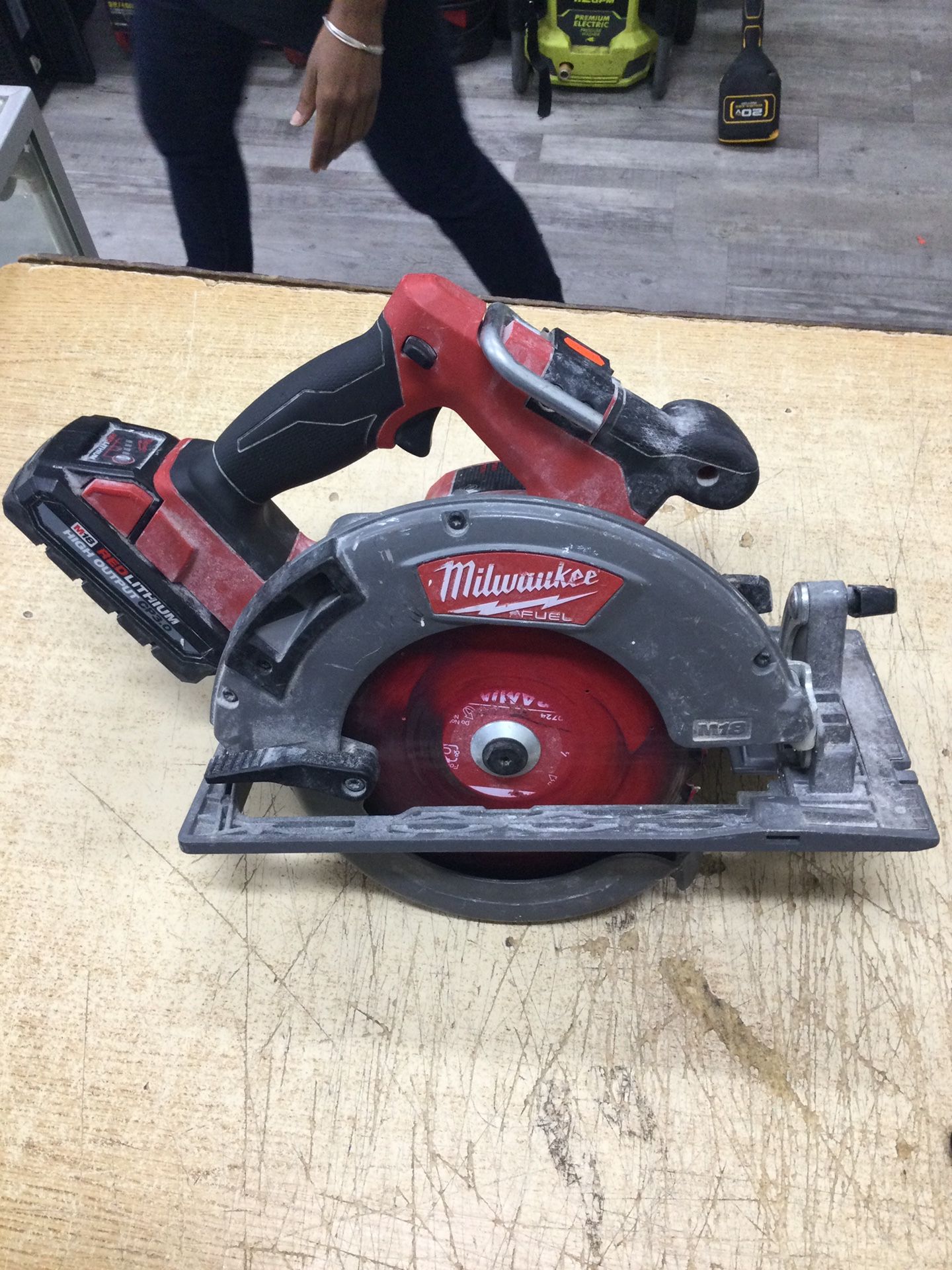 EMBER & VALOR 2732-20 Fits for Milwaukee M18 Fuel 7-1/4 In. Circular Saw (Bare Tool), Red, Black