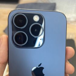 iPhone 15 Pro 256gb UNLOCKED